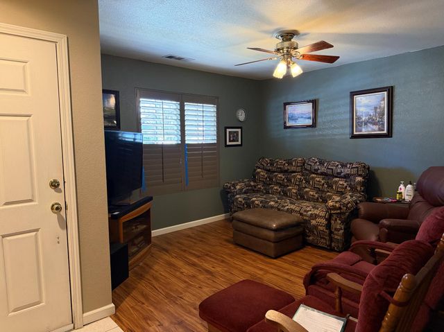 409 Osprey Dr, Patterson, CA 95363