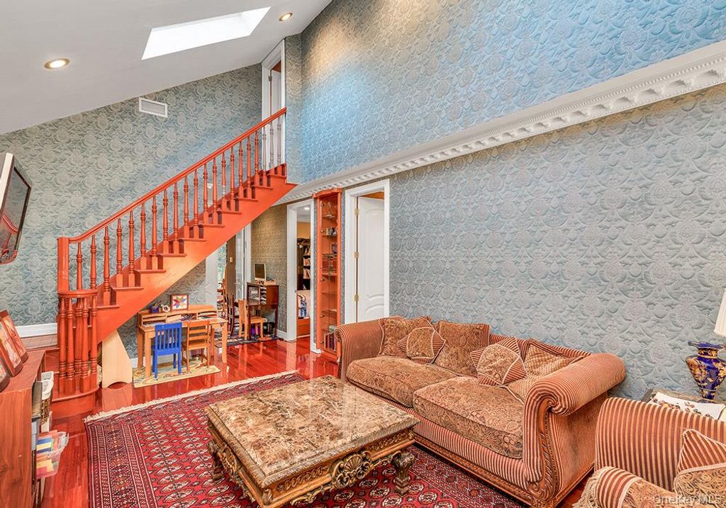 17624 Kildare Road, Jamaica Estates, NY 11432 — photo 4