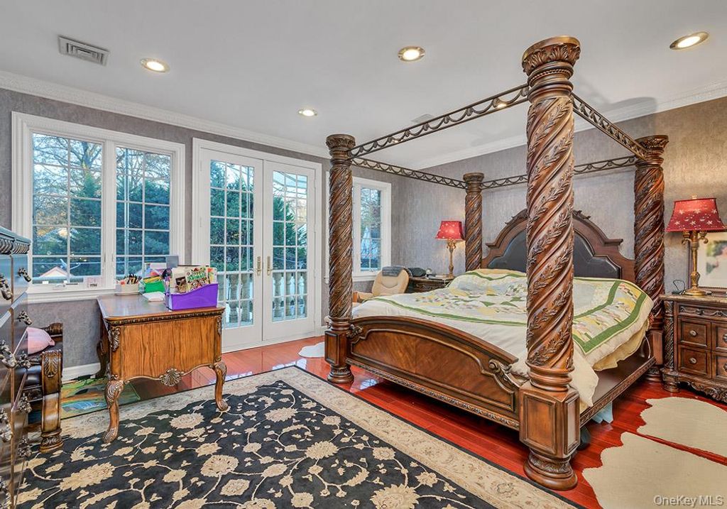 17624 Kildare Road, Jamaica Estates, NY 11432 — photo 5