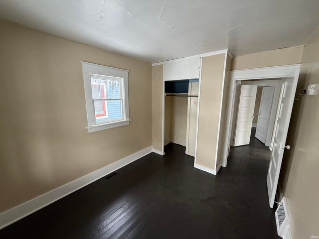 814 Sancome Avenue, South Bend, IN 46628