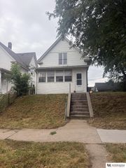 2409 B Street, Omaha, NE 68105