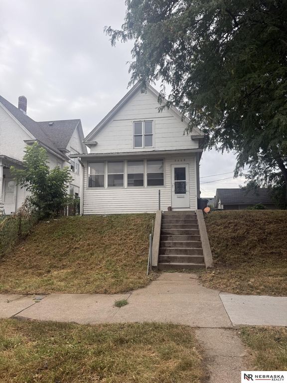 2409 B Street, Omaha, NE 68105