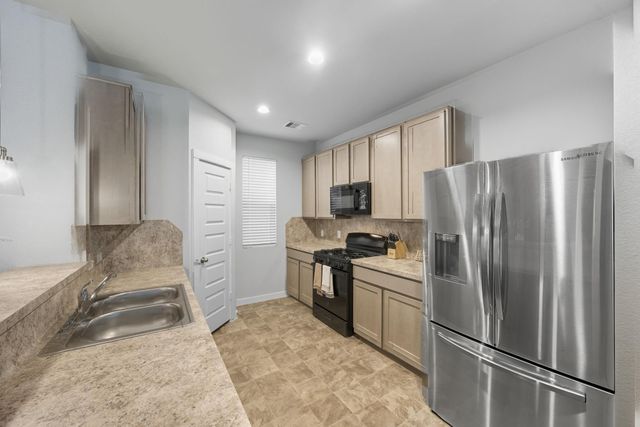 2322 Honey Heights Lane, Fresno, TX 77545