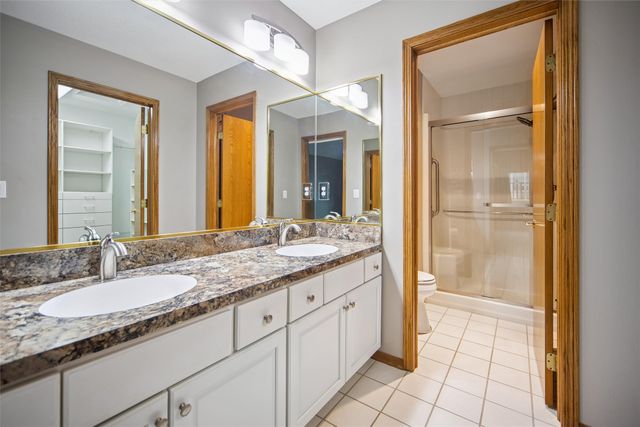 5930 Ep True Parkway, West Des Moines, IA 50266