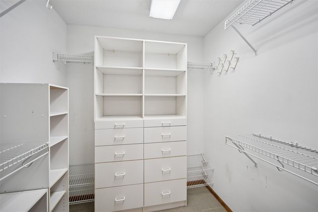 5930 Ep True Parkway, West Des Moines, IA 50266