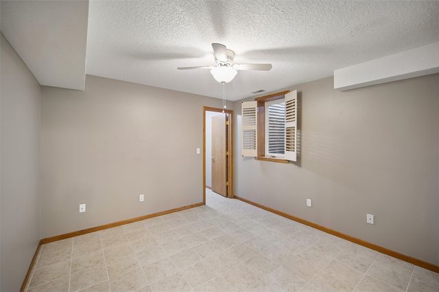 5930 Ep True Parkway, West Des Moines, IA 50266
