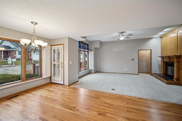 5930 Ep True Parkway, West Des Moines, IA 50266