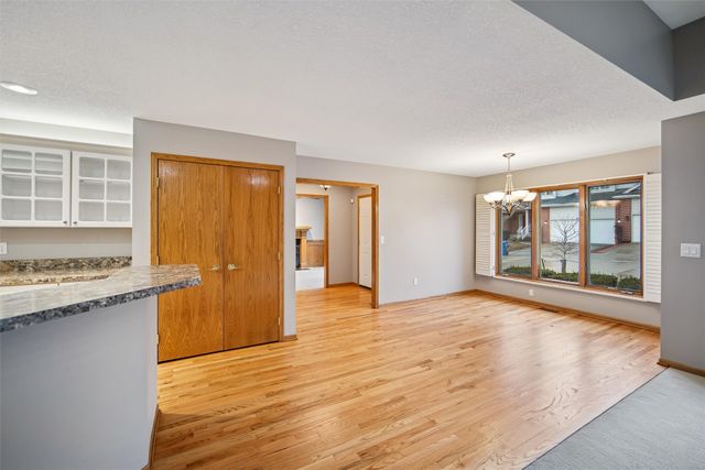 5930 Ep True Parkway, West Des Moines, IA 50266