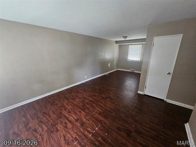 9341 Laramie Drive, St Louis, MO 63137