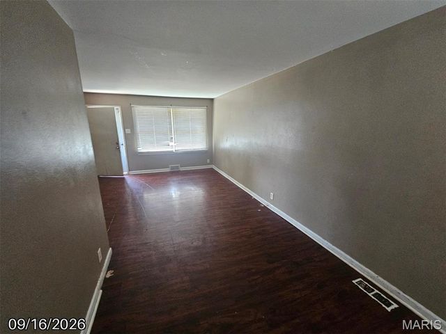 9341 Laramie Drive, St Louis, MO 63137