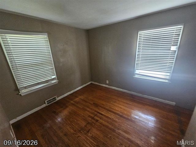 9341 Laramie Drive, St Louis, MO 63137
