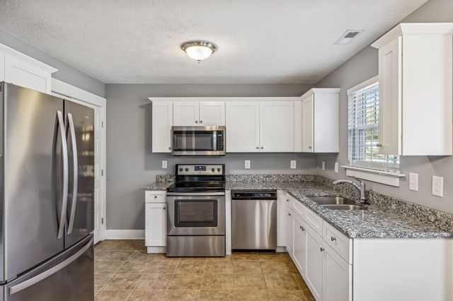 107 Carls Pl, Ashland City, TN 37015