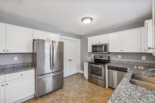 107 Carls Pl, Ashland City, TN 37015