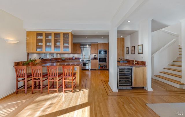 266 Bayview Ave, Belvedere, CA 94920