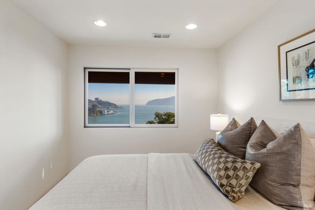 266 Bayview Ave, Belvedere, CA 94920