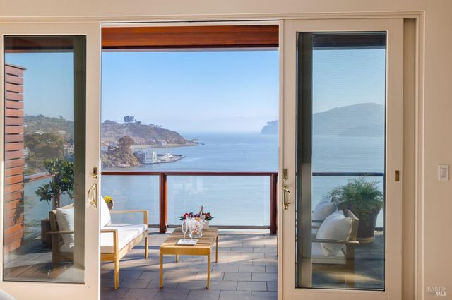 266 Bayview Ave, Belvedere, CA 94920