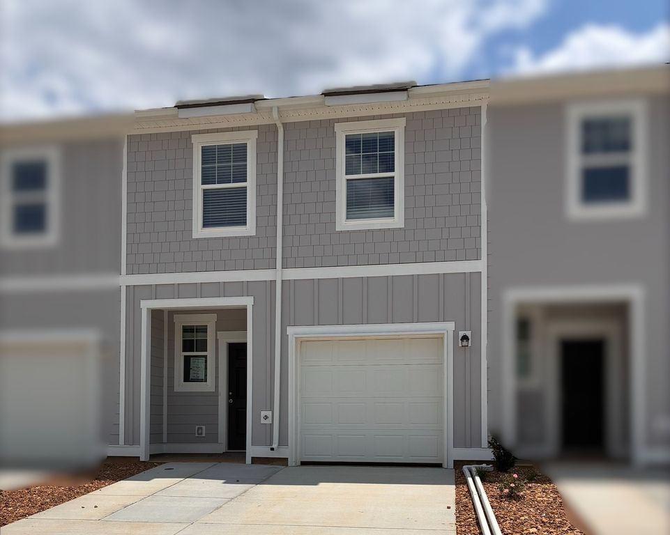 222 Darlington Dr, Dickson, TN 37055
