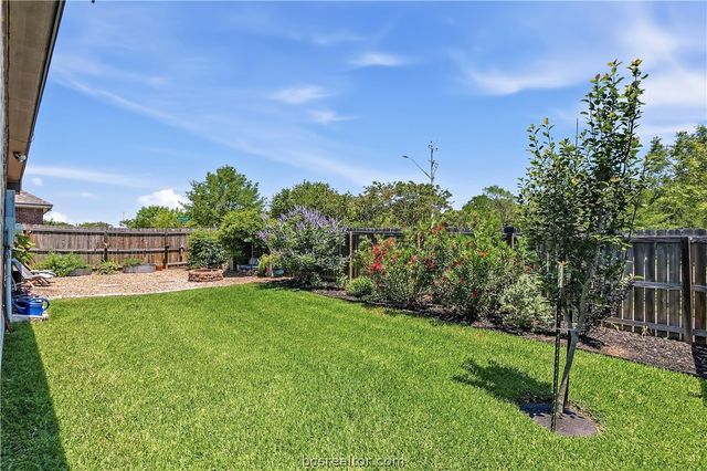 4203 Muncaster Lane, College Station, TX 77845