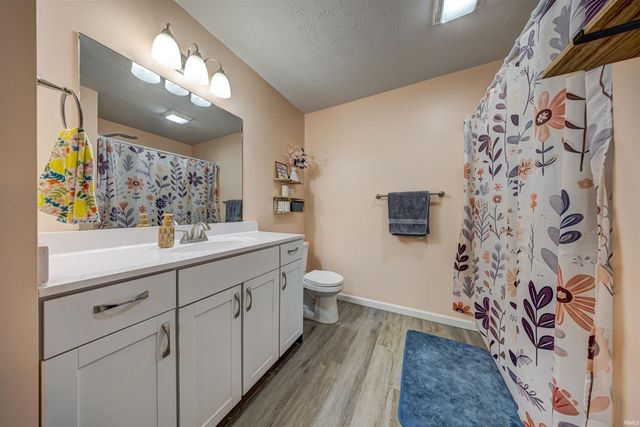 7819 Teal Court, Chandler, IN 47610