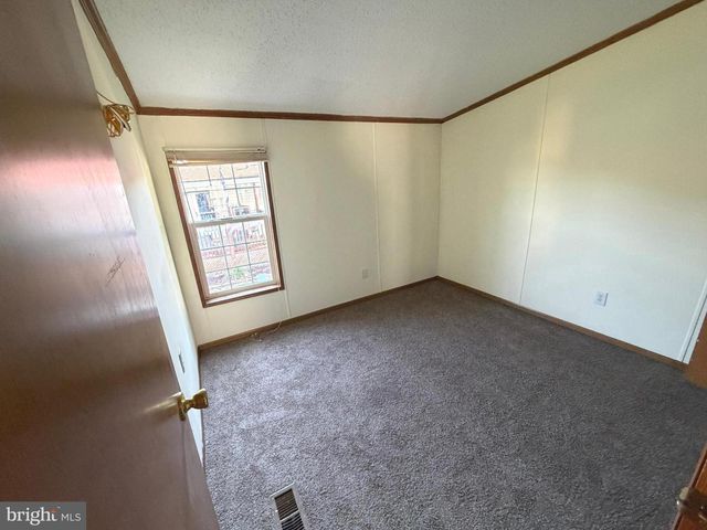 324 FANCY FILLY CIR, Martinsburg, WV 25403