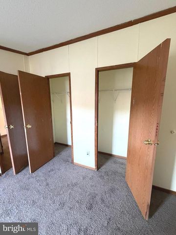 324 FANCY FILLY CIR, Martinsburg, WV 25403