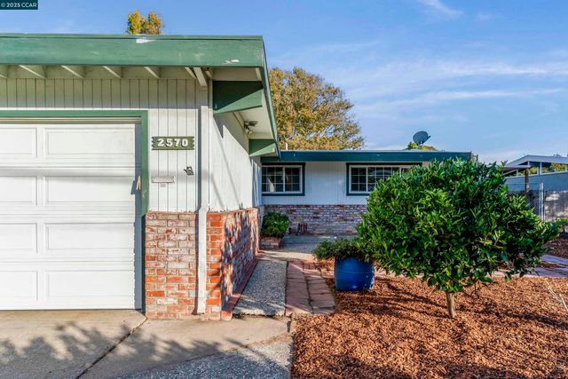 2570 Brian Rd, San Pablo, CA 94806