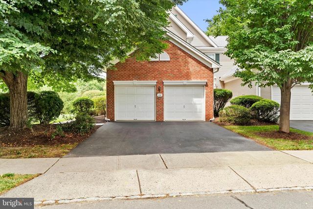 132 COBURN RD, Pennington, NJ 08534
