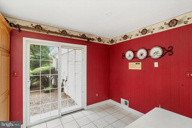 132 COBURN RD, Pennington, NJ 08534