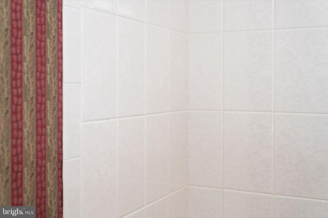 132 COBURN RD, Pennington, NJ 08534