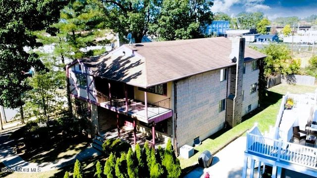 624 Jackson Avenue, Roselle, NJ 07203