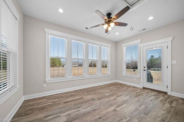 23057 Lake CT, Carrollton, VA 23314