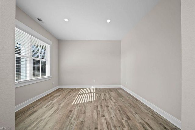 23057 Lake CT, Carrollton, VA 23314