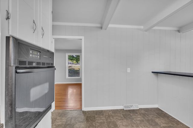 411 Walton Ferry Rd, Hendersonville, TN 37075