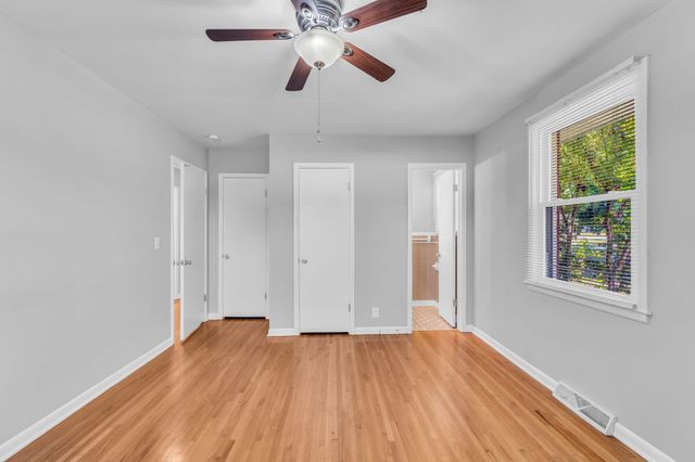 411 Walton Ferry Rd, Hendersonville, TN 37075