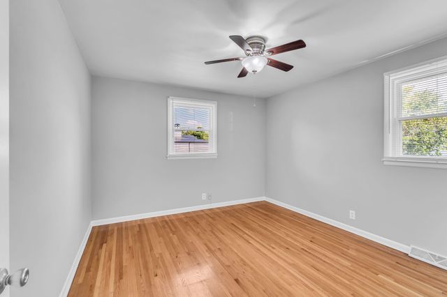 411 Walton Ferry Rd, Hendersonville, TN 37075