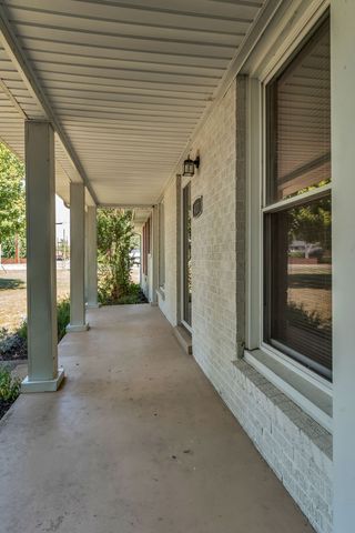 411 Walton Ferry Rd, Hendersonville, TN 37075