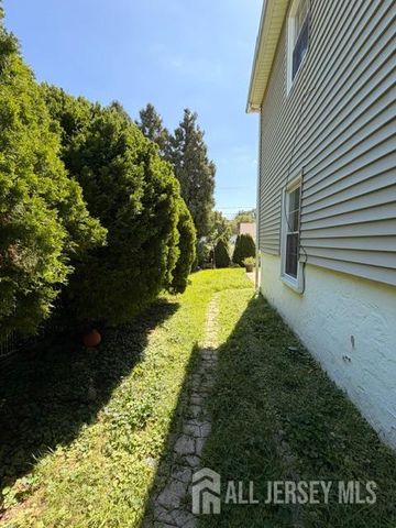 713 Roessner Drive, Union Twp, NJ 07083