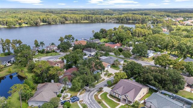 5303 REDFIELD LANE, Tampa, FL 33624
