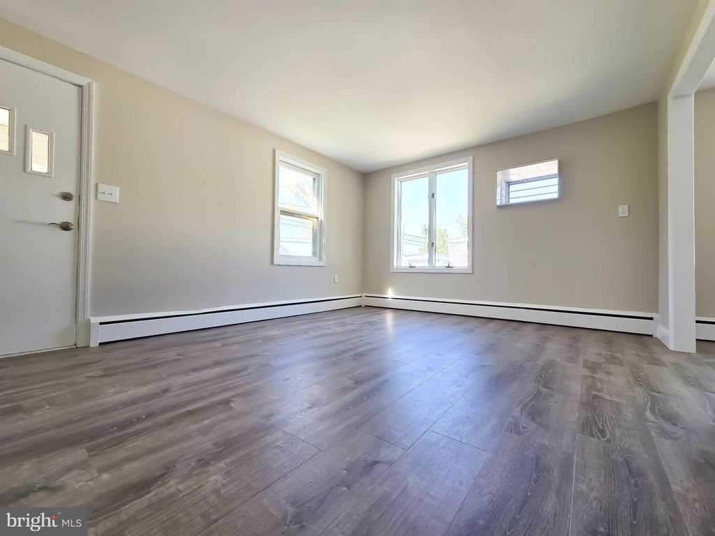 65 JACOBSTOWN RD, NEW EGYPT, NJ 08533 — photo 4