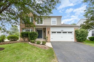 2258 Halsted Lane, Aurora, IL 60503