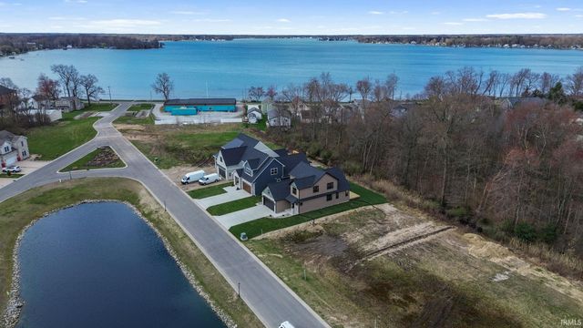 4205 S North Shore Drive, Knox, IN 46534