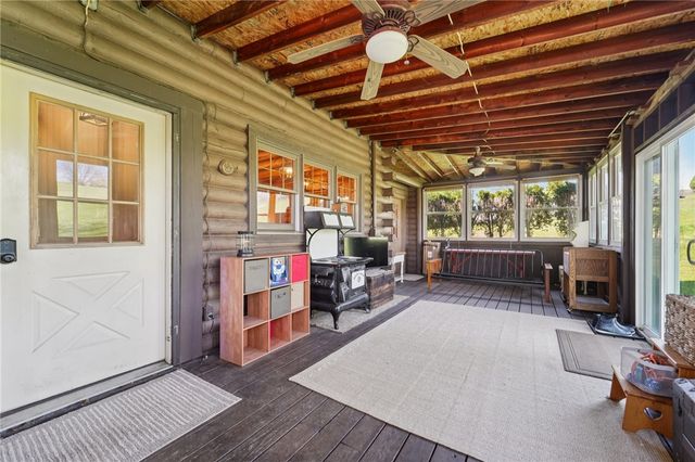 124 Harriet Dr, Lower Burrell, PA 15068