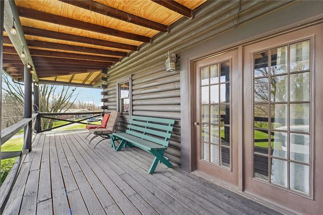 124 Harriet Dr, Lower Burrell, PA 15068