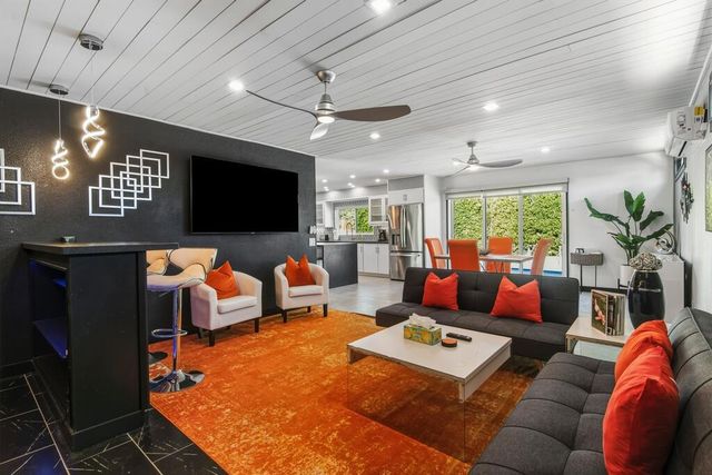 4318 E Mesquite Avenue, Palm Springs, CA 92264