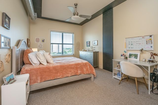 150 Bee Street Apt 713, Charleston, SC 29401