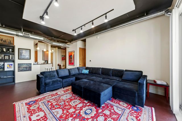 150 Bee Street Apt 713, Charleston, SC 29401