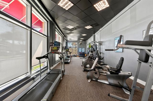 150 Bee Street Apt 713, Charleston, SC 29401