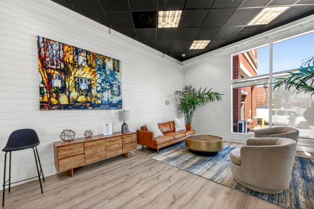 150 Bee Street Apt 713, Charleston, SC 29401