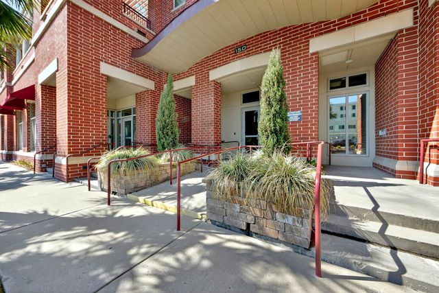 150 Bee Street Apt 713, Charleston, SC 29401