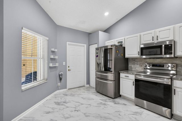 10469 Pelican Drive, Wellington, FL 33414